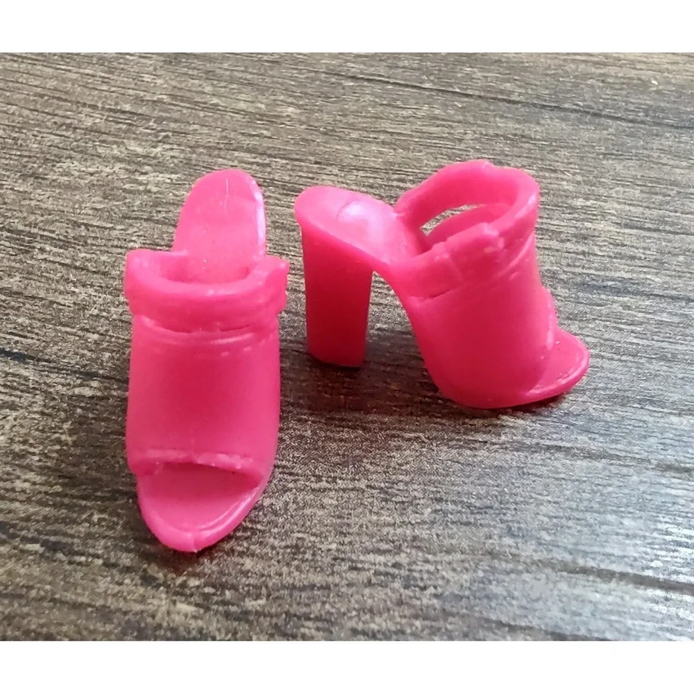 Barbie Hot Pink Slip On Mule Sandals Chunky Heels Articulated Feet Z31